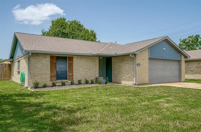 Building Photo - 24010 Silversmith Ln