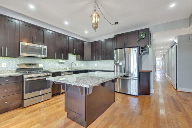 Foto del edificio - 1928 3rd St NE