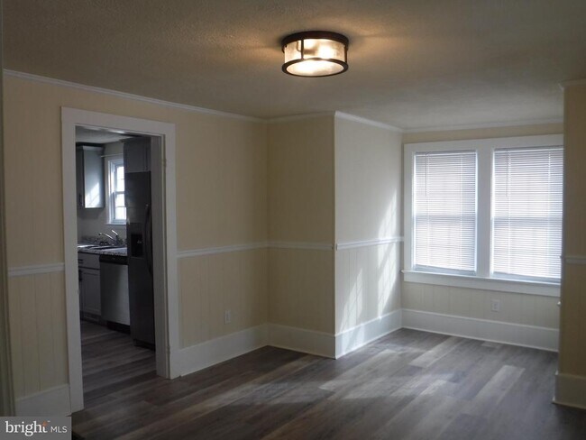 Foto del edificio - 10051 Dupont Blvd