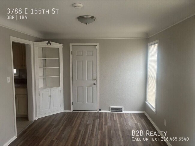 Building Photo - 3788 E 155th St