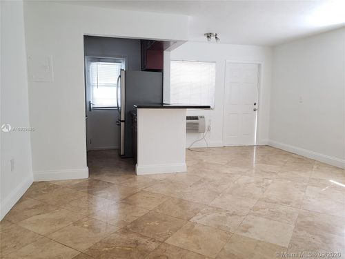 Foto del edificio - 2185 NE 123rd St