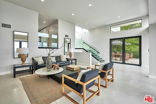 Foto del edificio - 3954 Farmouth Dr