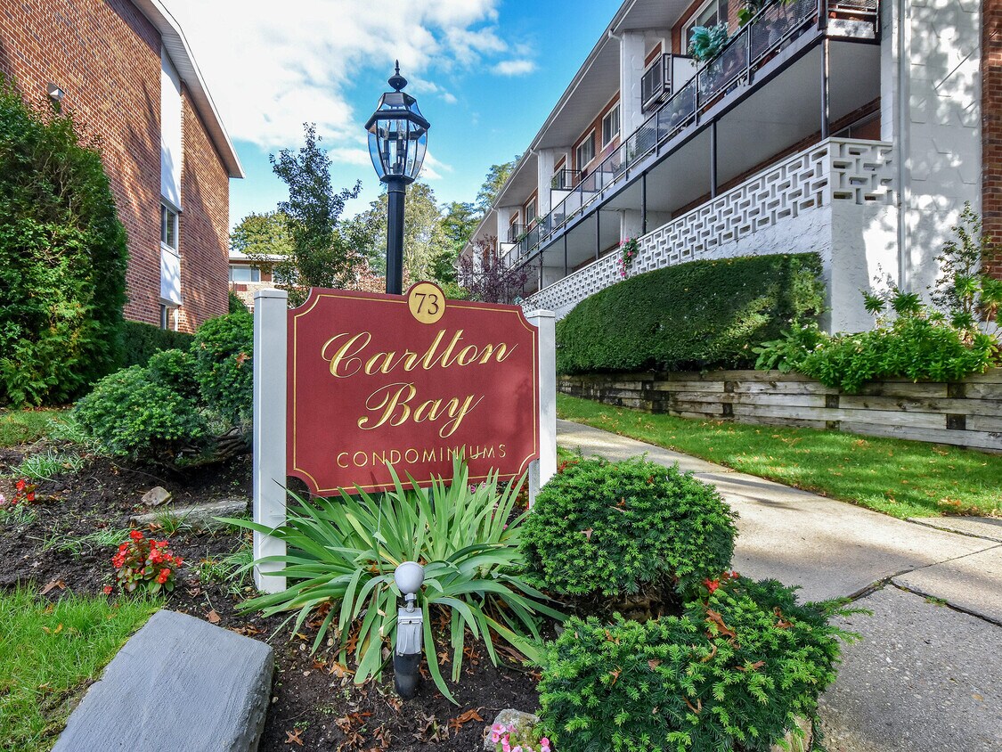 Foto principal - 73 Carlton Ave