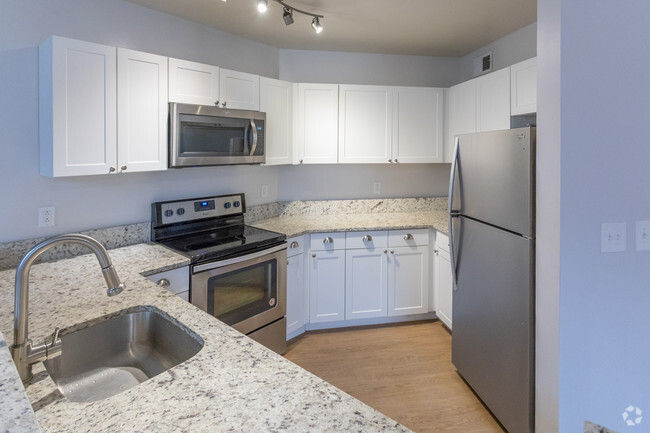 Interior Photo - The Flats at Professional Arts Building