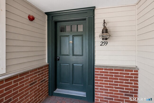 Foto del edificio - 259 Mayfield Dr