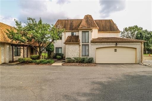 Foto del edificio - 34 Carriage Pl