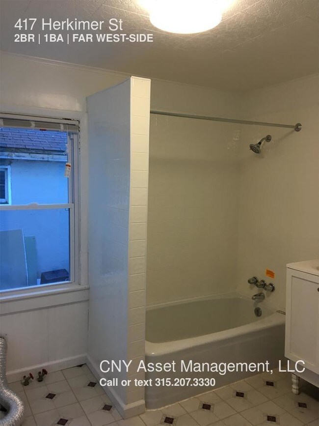 Building Photo - 417 Herkimer St