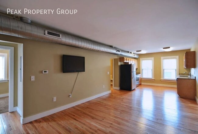 Building Photo - 1643 N Pearl St