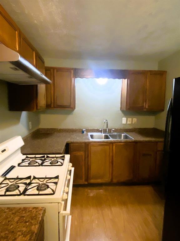 Foto del edificio - 505 Sikes St