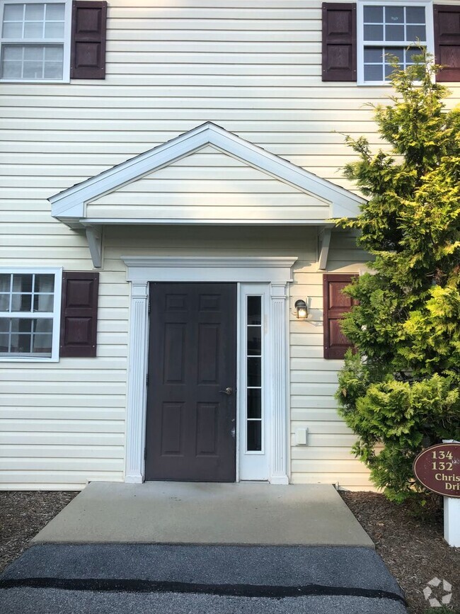 Building Photo - 130 Christine Dr