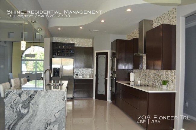 Foto del edificio - 708 Pioneer Trail