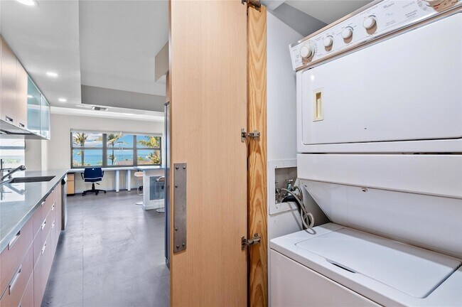 Foto del edificio - 4900 N Ocean Blvd