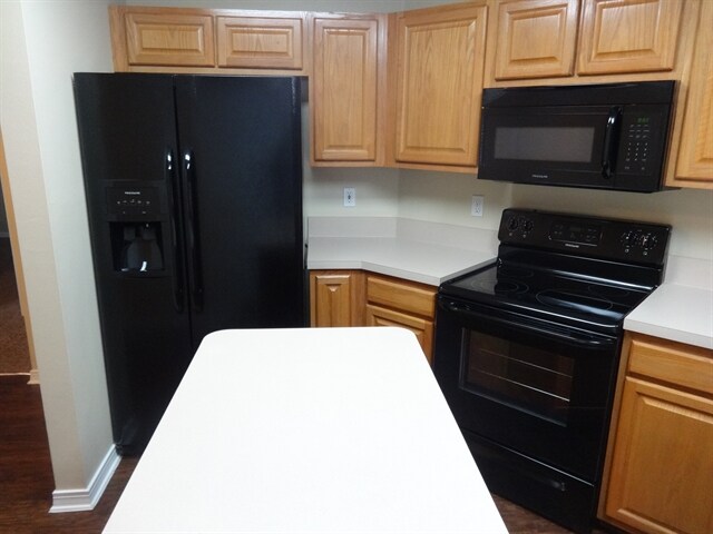 Foto del edificio - 2424 Shelby Creek Rd W
