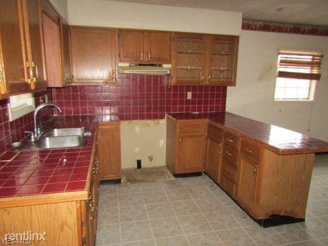 Building Photo - 618 Whitley St