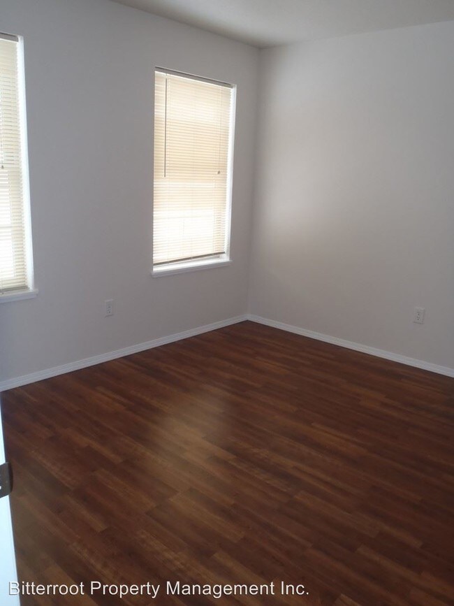 Building Photo - 1309 Montana St
