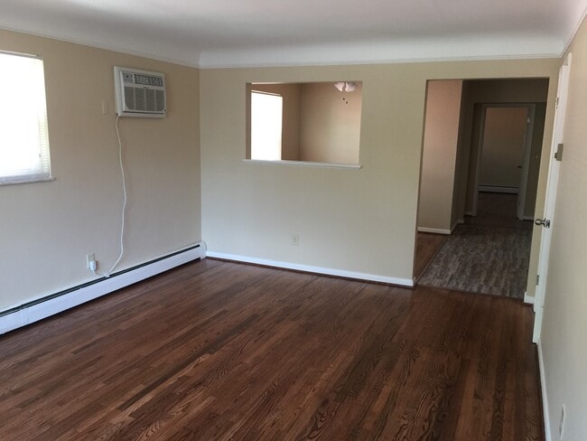 Photo - 1924 Sutton Ave. Apartment