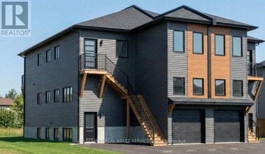 Building Photo - 51 Haynes Ave