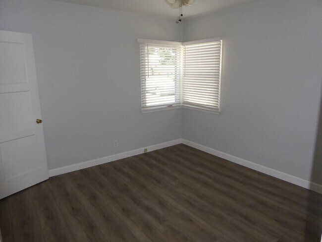 Building Photo - COMING SOON! Charming Single-Story 2-Bedroom Home in Burbank!