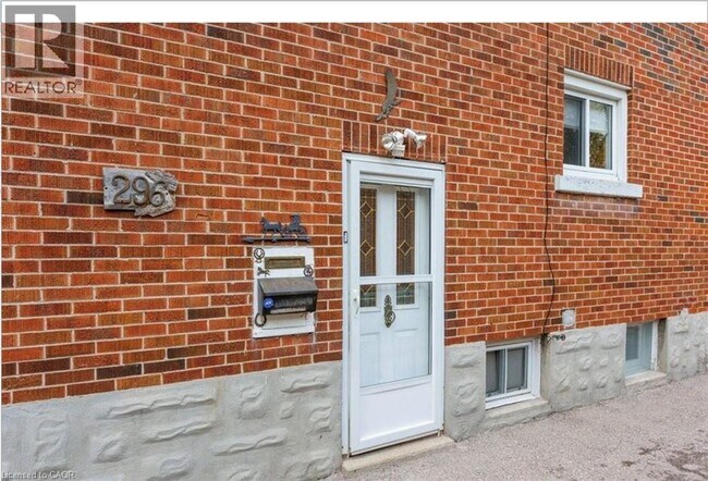 Building Photo - 296 Patricia Ave