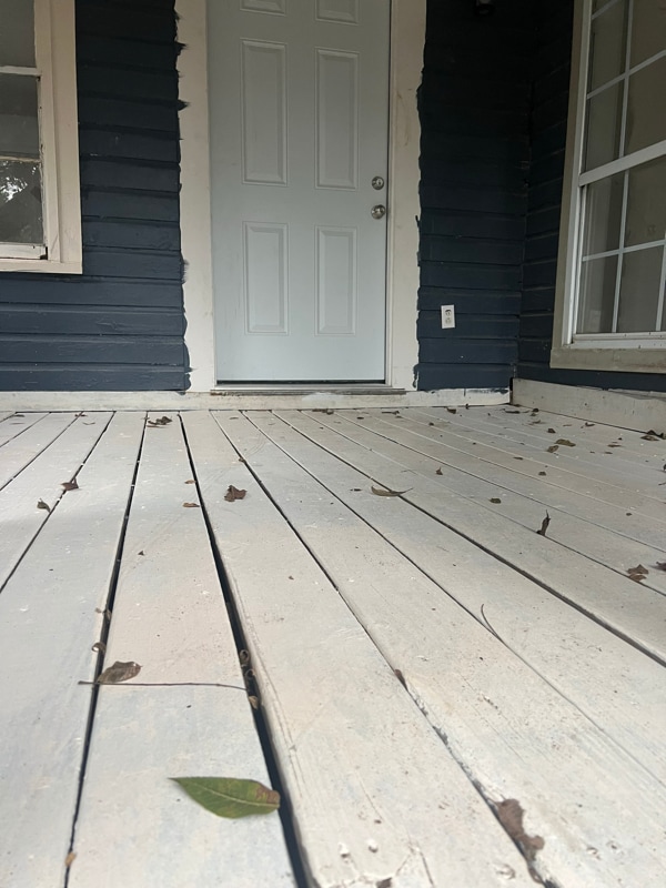 Building Photo - 526 10th Ave