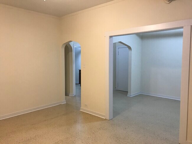 Foto del edificio - 4026 N Keystone Ave