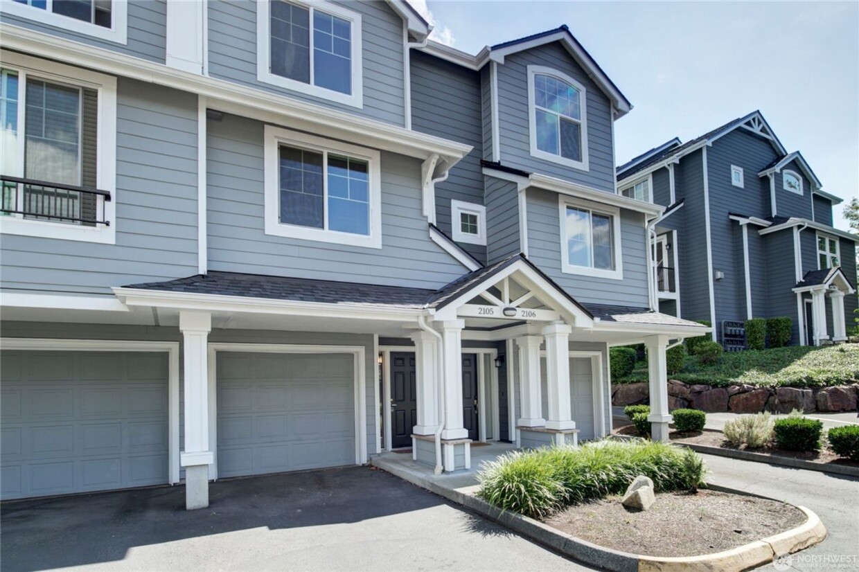 Foto principal - 2bd/2.25ba Bothell Townhome