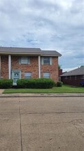 Building Photo - 3614 Hopetown Dr
