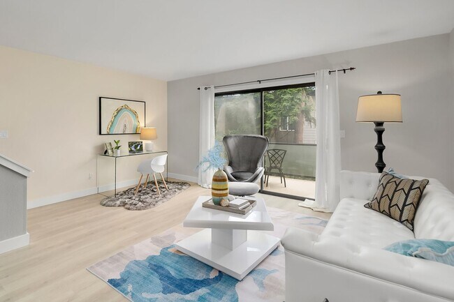 Foto del edificio - Fantastic location in the heart of downtown Kirkland!