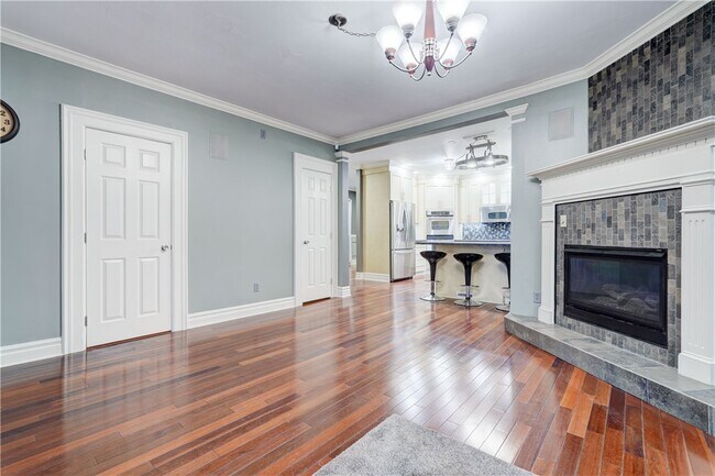 Foto del edificio - 450 S Main St