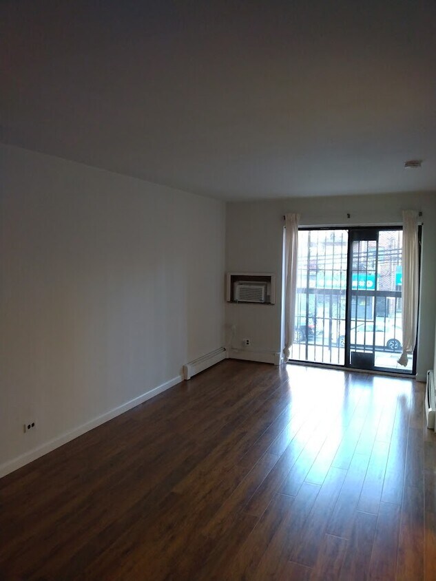 13309 41st Rd Unit 2b, Flushing, NY 11355 Apartments in Flushing, NY