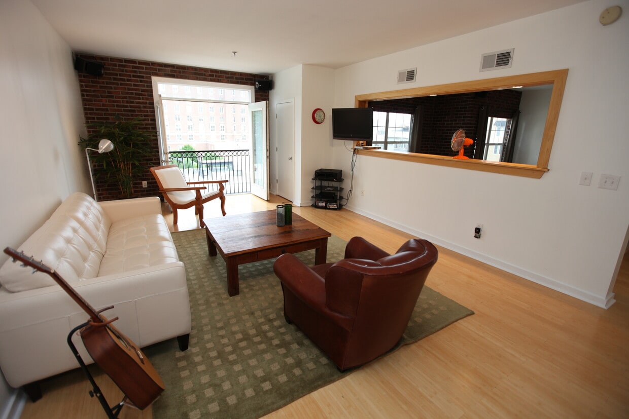 Primary Photo - 800 Peachtree St NE
