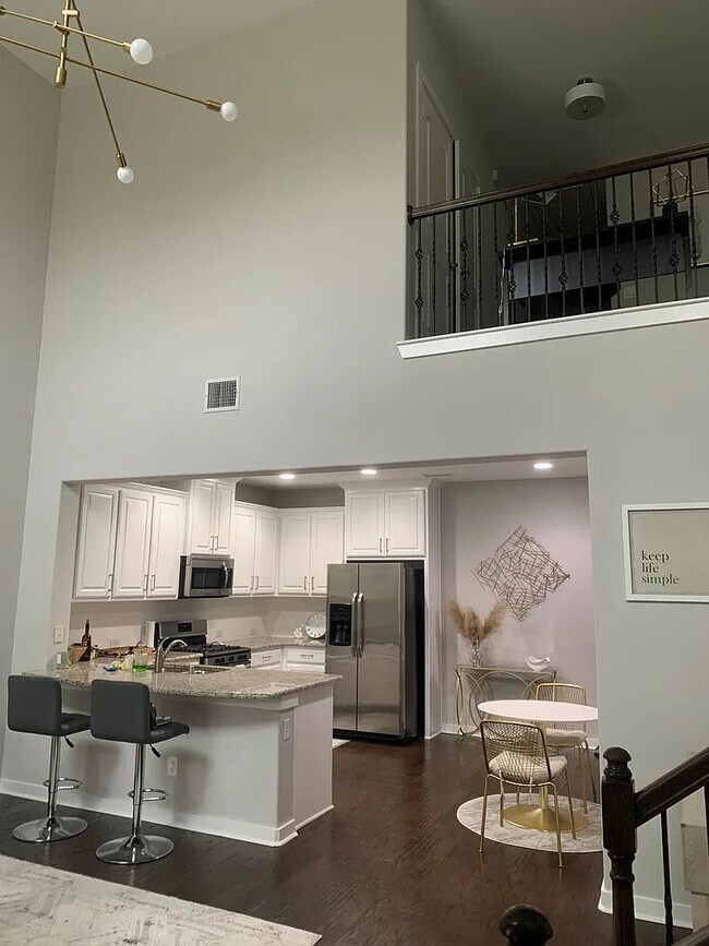 Foto del edificio - 620 S Greenville Ave