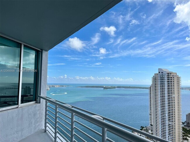 Building Photo - 335 S Biscayne Blvd