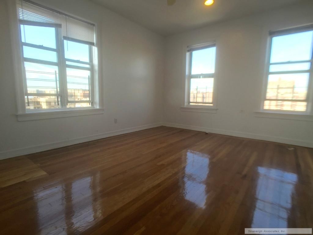 Foto principal - 320 Wadsworth Ave