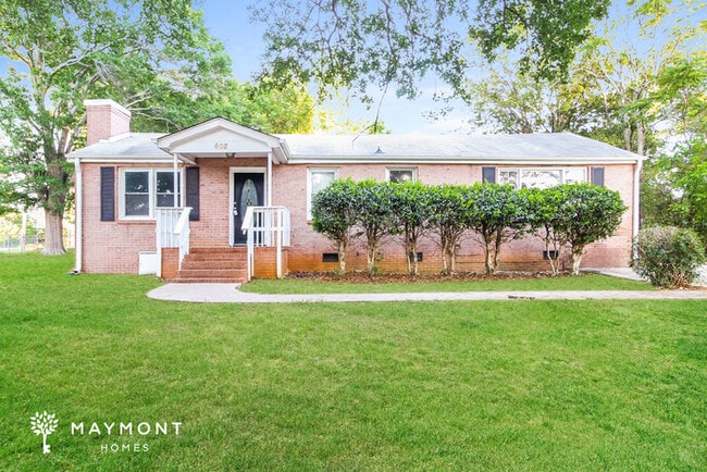 Building Photo - 608 S Fairfield Rd