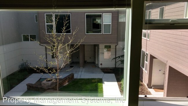 Foto del edificio - 7752 Rooftop Dr