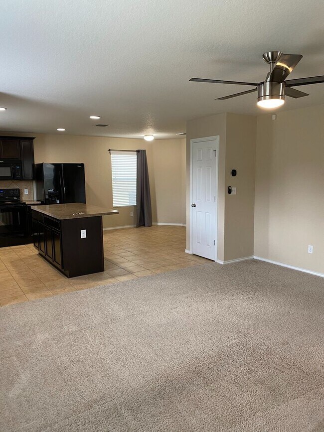 442 Walnut Crest, Selma, TX 78154 House Rental in Selma, TX