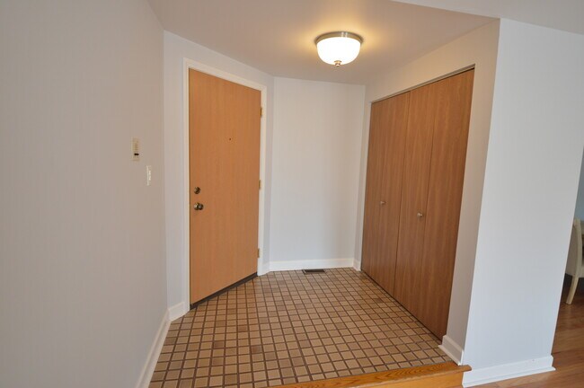 Foto del edificio - 1267 Bradwell Ln