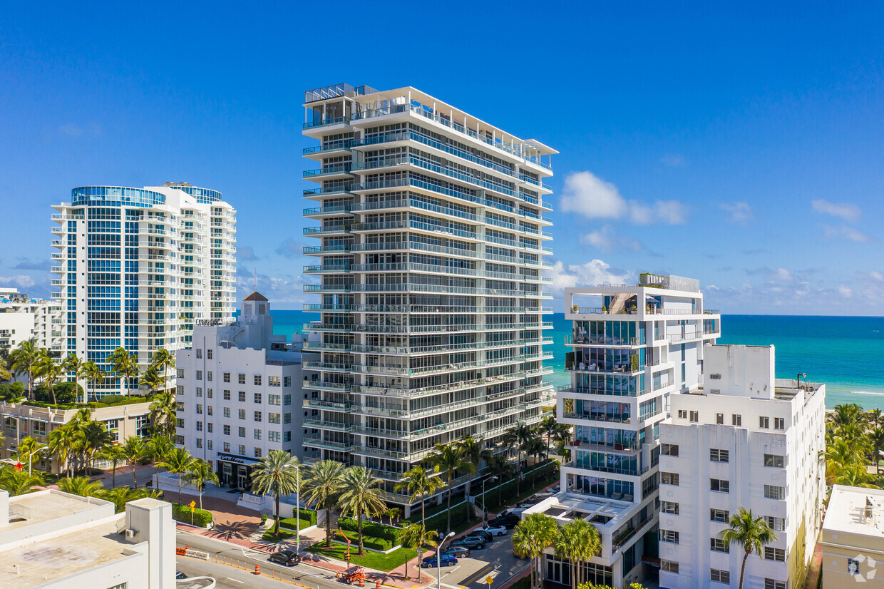 Primary Photo - Caribbean Hotel