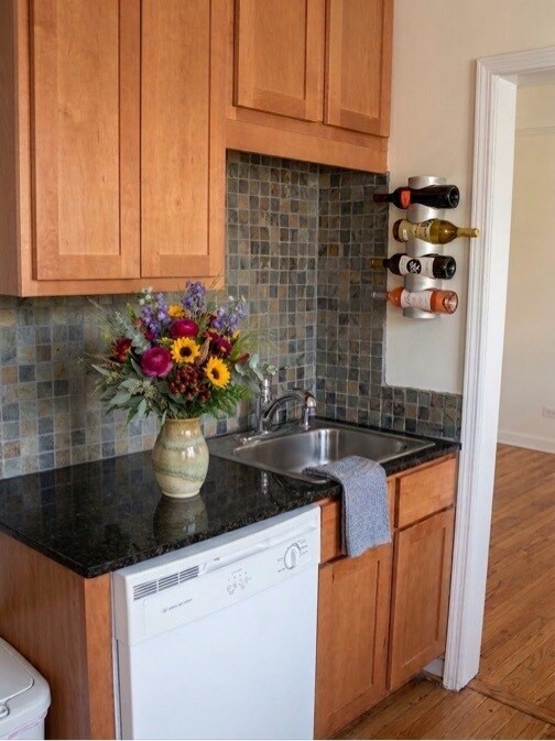 Foto del edificio - 4341 N Albany Ave