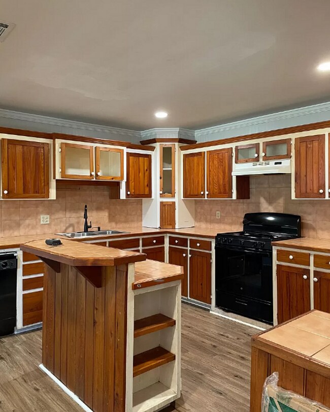 Foto del edificio - 4 bed 2 bath Home in Broussard/Youngsville...