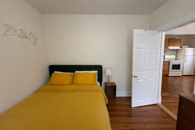 Foto del edificio - 1056 Cambridge St