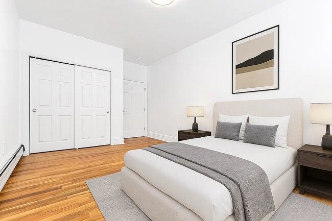 Foto del edificio - 220 W Houston St