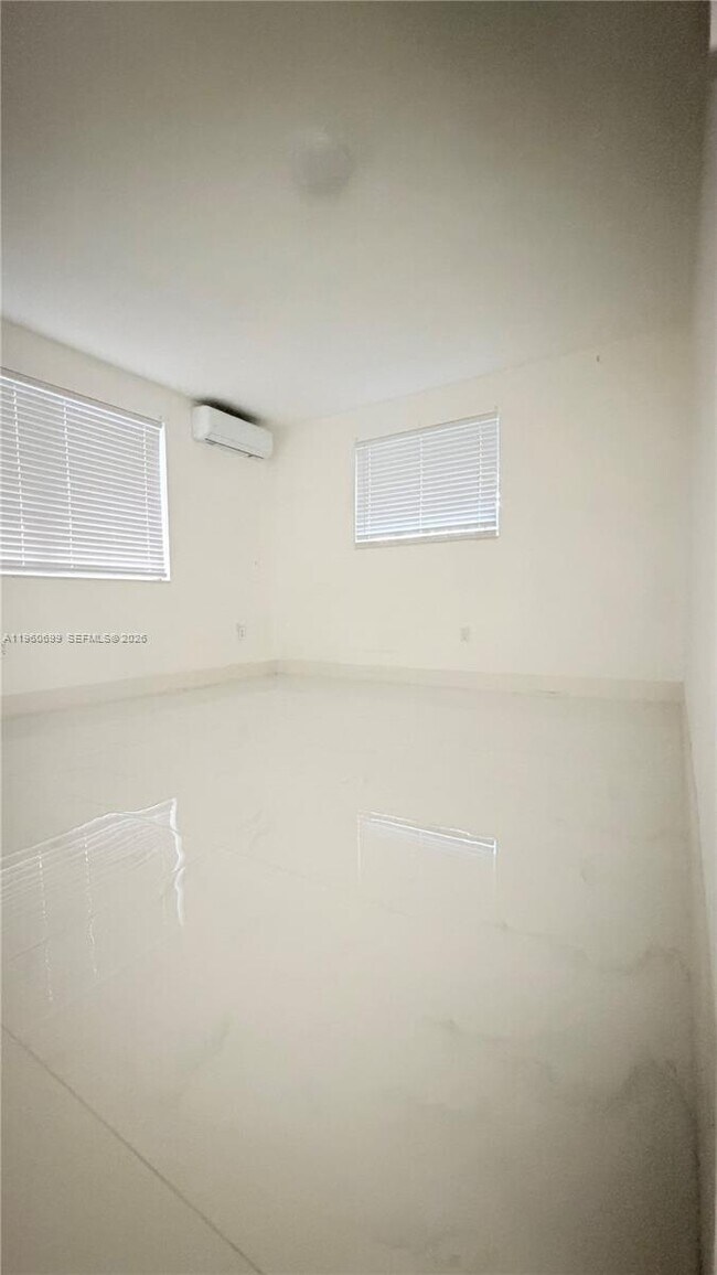 Foto del edificio - 6700 SW 97th Ave