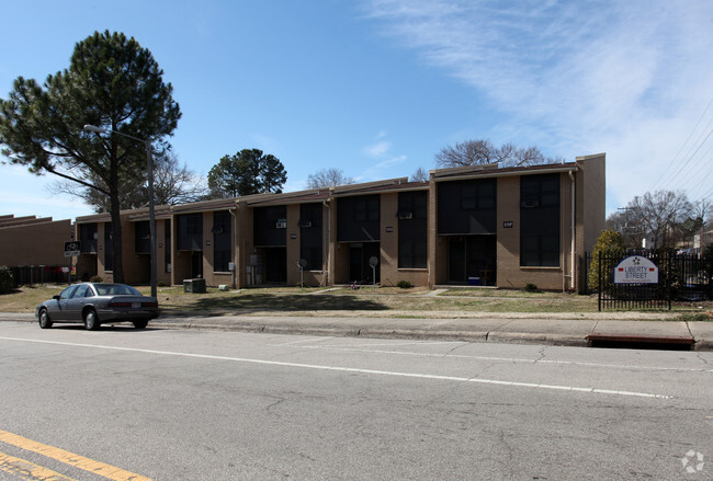 Building Photo - Liberty Street