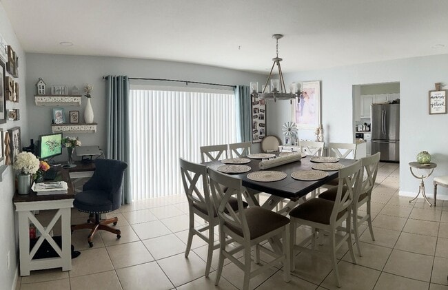 Building Photo - AUGUST MOVE IN FOR THIS RANCH STYLE HOME I...