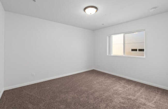 Bedroom - 7122 Amigo Ave