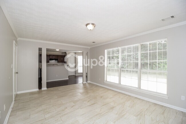 Building Photo - Fantastic 4bd/2.5ba home! Let yourself in!