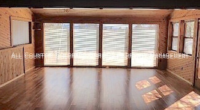 Foto del edificio - 4710 Wildhorn Rd