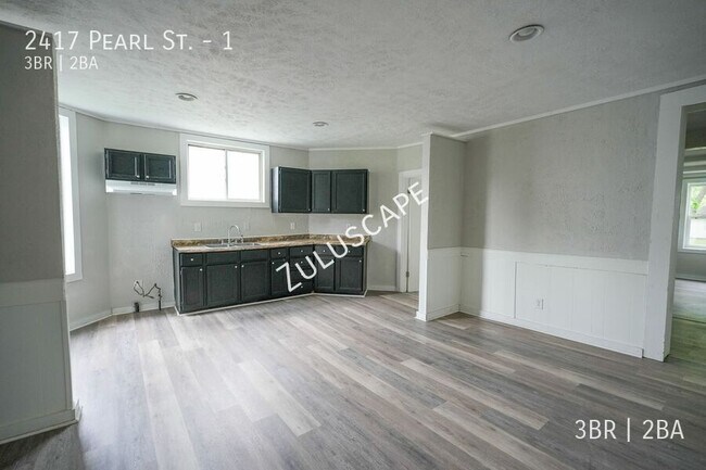 Foto del edificio - 2417 Pearl St